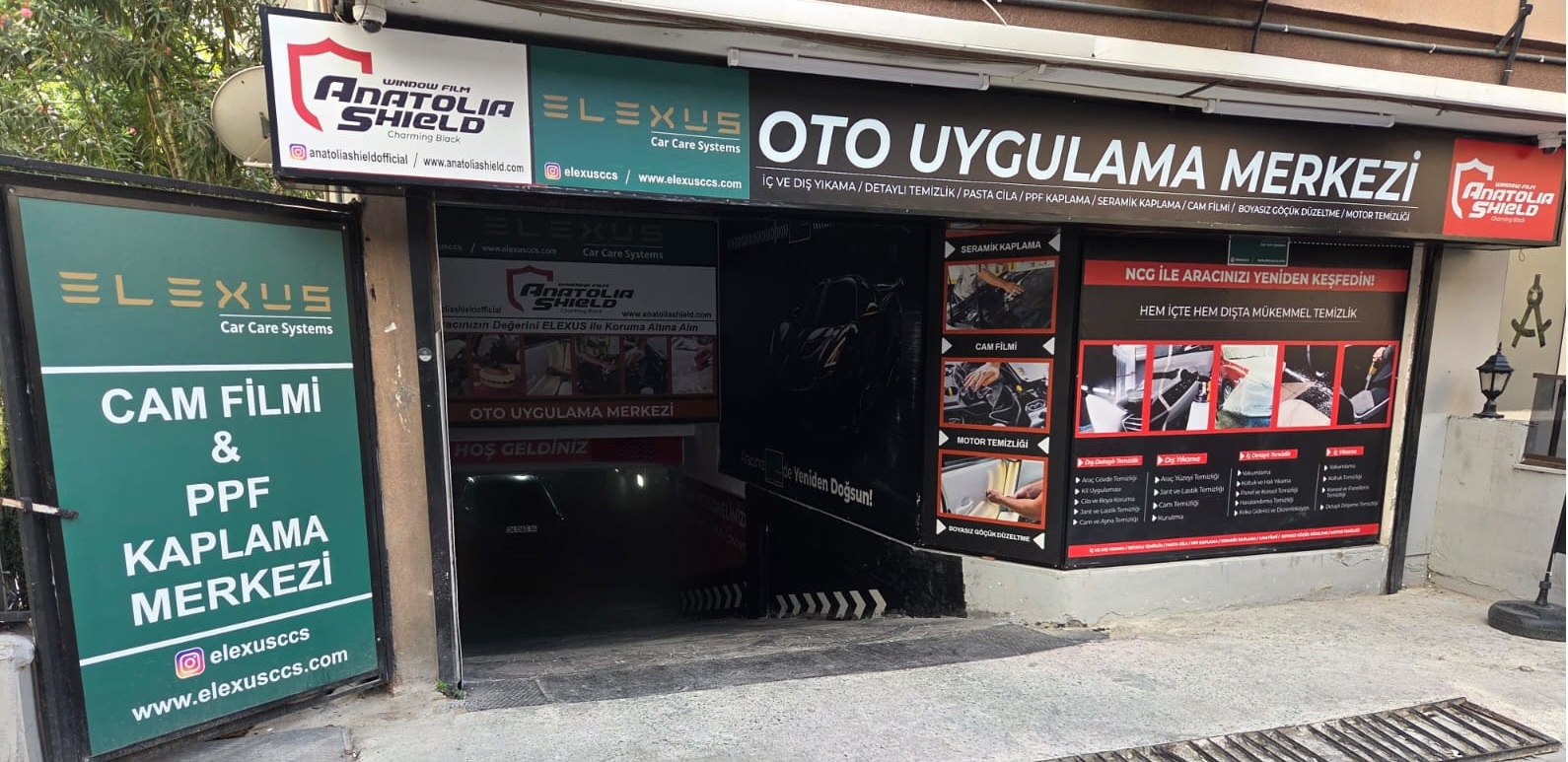 Elexeus - Cevizlik Mağazası Dış Görünüşü